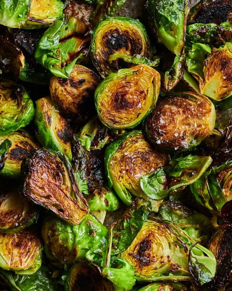 Sautéed Brussels Sprouts, Sauteed Brussel Sprouts, Green Veggies, Sprout Recipes, Brussels Sprouts Recipe, Cooked Veggies, Mediterranean Dishes, Vegetable Sides, Veggie Sides