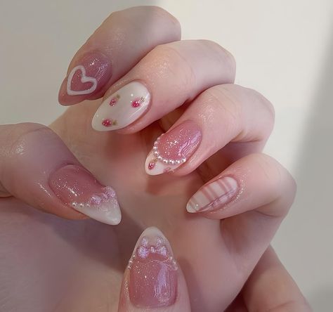 Greetings and welcome to my store. Hope you find a style you like. I only work with high-quality materials to create sturdy & long-lasting luxury press on nails that you can trust on. My nails will last for: 1- 2 days using adhesive tab (provided with the nail set) 2- 3 weeks using nail glue. You can reuse all of the nails multiple times if you take  💮 𝐒𝐢𝐳𝐞: Please follow the instruction size measurement. You can customize all the size you want ,please send your size or style all you want , Light Pink Cute Nails, Pink Bow Nails Almond, Bows On Nails Nailart, Christmas Nail Pink, Cute Pink Nails Design Girly, Asian Nails Korea, Nails Cute Korean, Pink Nails With Designs, Cute Valentines Nails Acrylic