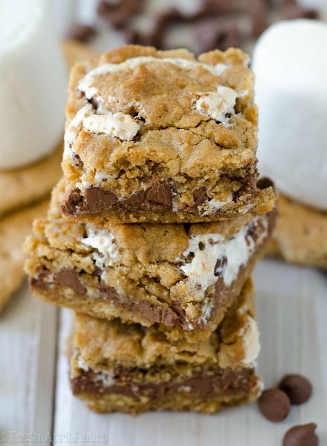 Cookie Butter Smores Bars, Stuff To Make With Marshmallow Fluff, Brown Sugar Blondies, Smores Bar Recipe, Graham Cookies, S Mores Bars, Tiramisu Dessert, Chocolate Marshmallow, Cookie Butter