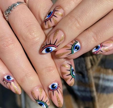 Eye Nails Art, Nails With Eyes, Eyes Nail Art, Trippy Nails, Maquillage Yeux Cut Crease, Nail Design Glitter, Evil Eye Nails, Witch Nails, Eye Nail Art