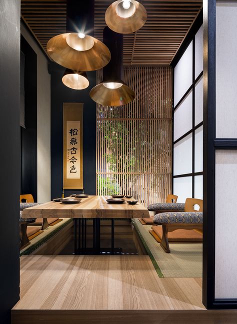 Fujiwara Yoshi on Behance Sergey Makhno, Japanese Restaurant Interior, Japan Interior, Japanese Home Design, Asian Interior, Japanese Interiors, Japanese Interior Design, Asian Design, Japanese Interior