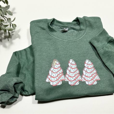 Gildan Christmas Cake Pop Tree Sweatshirt, New Never Used, Comfy, Cozy, Size S, M & L, Heather Dark Green Color, Unisex Cake Pop Tree, Cake Tree, Christmas Cake Pops, Christmas Tree Cake, Tree Cakes, Cozy Tops, Green Sweatshirt, Holiday Style, Comfy Tops