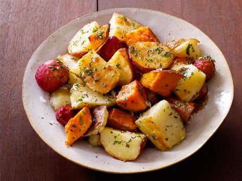 Sweet Potato Side Dish Recipes, Thanksgiving Potatoes, Sweet Potato Side Dish, Herb Butter Recipe, Sweet Potato Sides, Potatoes Roasted, Herb Roasted Potatoes, Meat Dish, Potato Sides