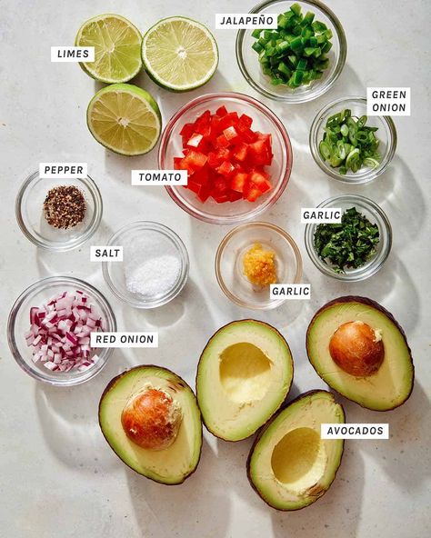 Restaurant Guacamole Recipe, How To Make The Best Guacamole, Best Homemade Guacamole Recipe, Perfect Guacamole Recipe, Table Side Guacamole Recipe, Authentic Mexican Guacamole Recipe, How To Make Guacamole Easy Simple, Avocado Guacamole Recipes, Wacamole Recipe Avocado