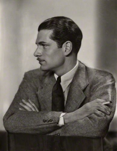 Dorothy Wilding, Lawrence Olivier, Photographic Portraits, Stage Theatre, Laurence Olivier, Male Portraits, Freeze Frame, Photo Portraits, Cecil Beaton