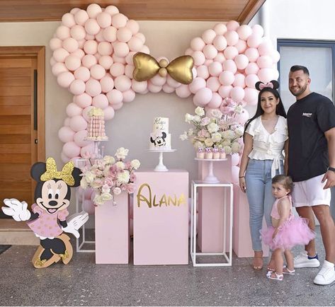 Oh Twodles Balloon Arch, Simple Minnie Mouse Party Decorations, Minnie Mouse Birthday Balloons, Mini Mouse Baby Shower Theme, Boho Minnie Mouse Birthday Party Ideas, First Birthday Babygirl Ideas, Twodooles Birthday Girl, Minnie Mouse Birthday Theme Decoration, Twoodles Birthday Party Girl