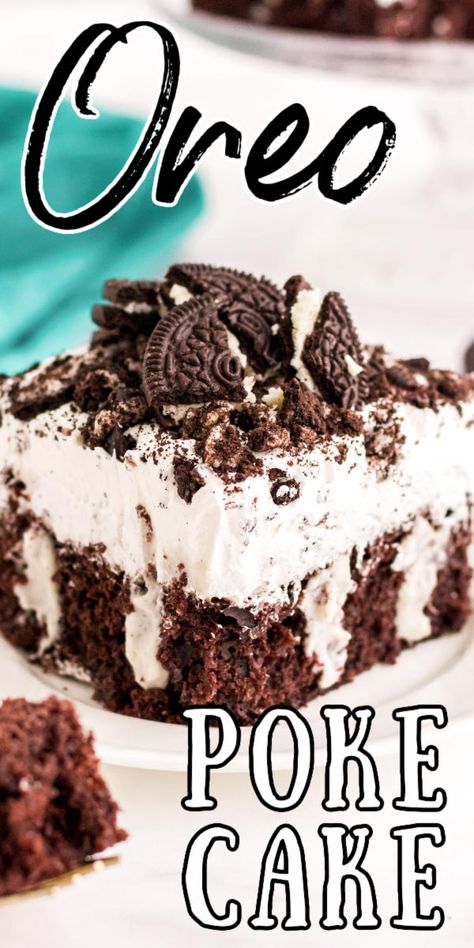 Oreo Pound Cake, Oreo Poke Cake Recipe, Oreo Poke Cake, Fluffy Cookies, Cookies And Cream Frosting, Pudding Poke Cake, Fabulous Desserts, Oreo Pudding, Poke Cake Recipes