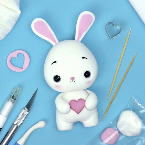 Crumb Avenue - Easy to follow cake topper tutorials | Inspirations | Bunny Bunny Cake Topper, Crea Fimo, Fondant Animals, Cake Topper Tutorial, Fondant Cake Toppers, Bunny Cake, Tanah Liat, Boy Decor, Polymer Clay Animals