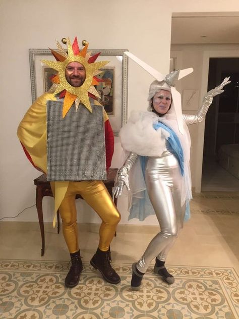 Solar & Wind Superhero Halloween Costume for Two! : 6 Steps (with Pictures) - Instructables Halloween Costume For Two, Two Person Halloween Costumes, Superhero Halloween Costumes, Couples Costumes Creative, Superhero Images, Halloween Costumes Diy Couples, Superhero Halloween, Couples Costume, Halloween Makeup Tutorial