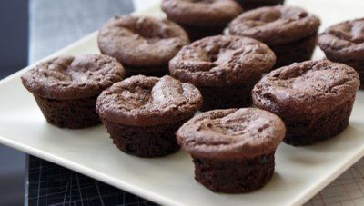 2 Bite Brownies, Two Bite Brownies, Mini Brownies, Peppermint Brownies, Bite Size Desserts, Brownie Ingredients, Brownie Bites, Brownie Recipe, Chocolate Muffins