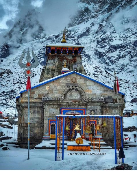 🕉 Wandering Himalayans 🕉 on Instagram: “Kedarnath Dham | Uttarakhand . . . . . Tag your squad with whom you want to go here👈 . . Keep himalayas clean from every type of plastics…” Kadar Nath Temple, Temple, Instagram