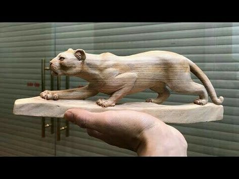 Wooden Animal Sculpture, Art Sculpture En Bois, Feline Anatomy, Cat Carving, Wood Carving Art Sculpture, Carved Wooden Animals, Wood Sculpture Art, Elephant Carving, Animal Templates