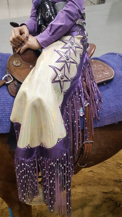 Cowboy Bling Outfit, Fancy Cowboy Outfit, Cowgirl Burlesque, Western Runway, Fancy Cowboy, Rodeo Chaps, Rodeo Clothes, Rodeo Queen Clothes, Traje Cowgirl