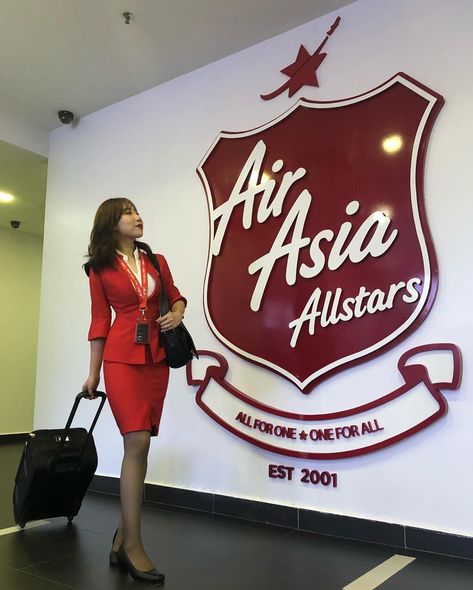 Airasia Flight Attendant, Kathy West, Airline Attendant, Flight Girls, Highest Version, Stewardess Uniform, Airline Uniforms, Flight Attendant Fashion, Flight Attendant Uniform