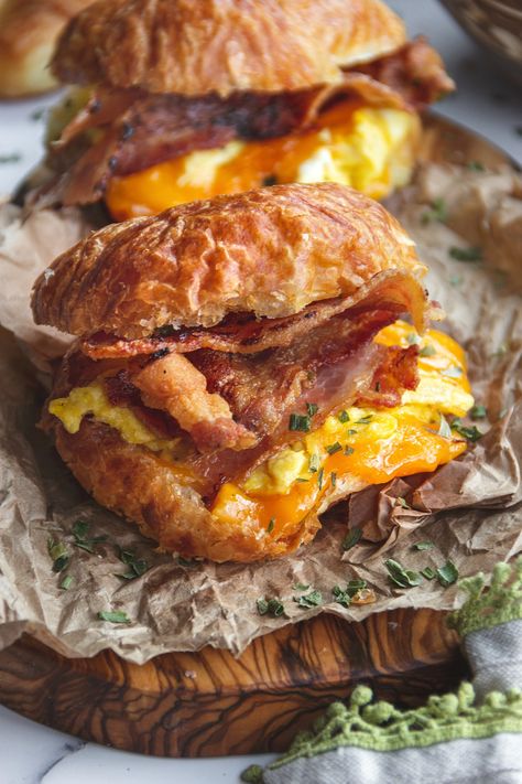 Bacon Eggs and Cheese Croissant Sandwiches - Sandra's Easy Cooking Egg Cheese Croissant, Croissant Sandwiches, Food Sandwiches, Bacon Egg Cheese, Eggs And Cheese, Cheese Croissant, Croissant Sandwich, Breakfast Sandwich Recipes, Bacon Egg And Cheese