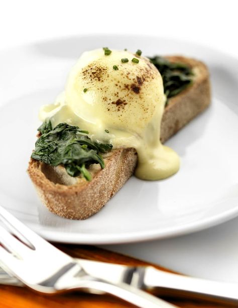 Port Salut Cheese, Port Salut, Egg Spinach, Eggs Florentine, Picnic Recipes, Soft Egg, French Recipes, Ciabatta Bread, Bastille Day