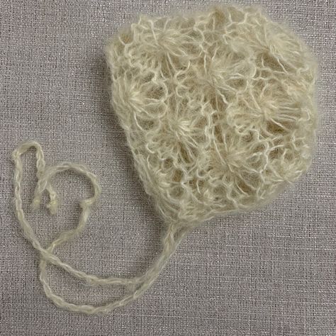 Hand knitted mohair baby bonnet//photo prop. Size newborn. Available colors: Off white, white, pink, mint. Crochet Lace Bonnet, Mohair Crochet Ideas, Mohair Projects, Bonnet Outfit, Knitting With Beads, Mohair Bonnet, Mohair Cable Knit, Knitted Bonnet, Crochet Bonnet