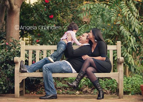 Lovely family photo shoot Family Photo Poses On Bench, Family On Bench Photo, Family Photos With Bench, Family Photos On Bench, Bench Family Photoshoot, Sitting On A Bench Poses, Bench Picture Poses, Bench Poses, Christmas Studio