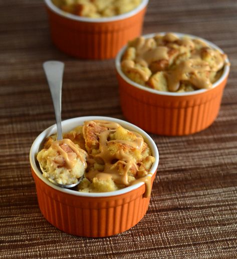 Individual Buttermilk Bread Puddings - Baking Bites Individual Bread Pudding, Muffin Pan Recipes, Sticky Pudding, Buttermilk Bread, Bread Puddings, Souffle Recipes, Bread Pudding Recipe, Quick Easy Desserts, Sandwich Bread