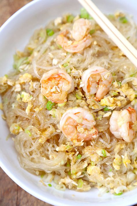 Fried Glass Noodles, Noodle Meals, Stir Fry Glass Noodles, Glass Noodles Recipe, Noodles With Shrimp, Korean Glass Noodles, Holy Cannoli, Asian Stir Fry, Fried Noodles