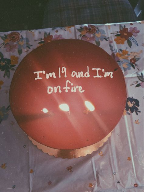 lorde perfect places 19th Birthday Cake Ideas, Lorde Lyrics Aesthetic, Perfect Places Lorde, Oceanic Feeling Lorde, Lorde Wallpaper Melodrama, 19th Birthday Cake, Lorde Aesthetic Melodrama, Lorde Lyrics, 19th Bday