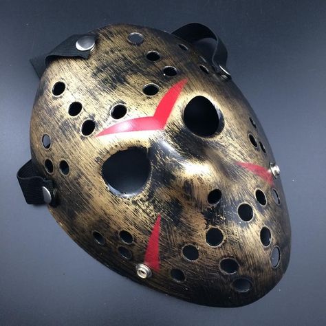 Hockey Halloween Costume, Freddy Costume, Hockey Halloween, Halloween Jason, Scary Halloween Masks, Jason Friday, Jason Mask, Mascaras Halloween, Horror Masks