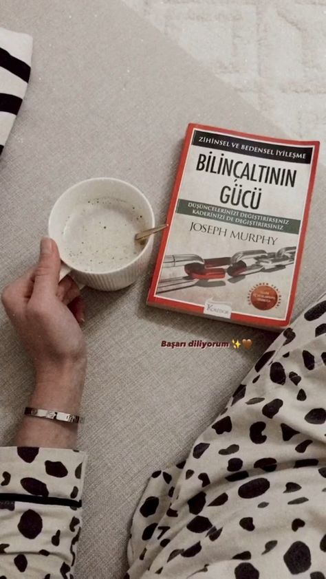 Today Dump, We Heart It Wallpaper, Story Instagram, Book Lists, Dream Life, Book Quotes, We Heart It, Film, Books