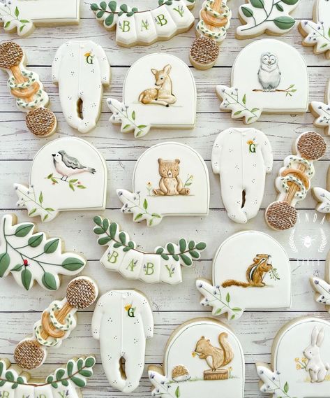 Woodland Baby Shower Cookies, Baby Shower Tree, Deer Baby Showers, Forest Baby Showers, Tree Cookies, Cookies Theme, Baby Shower Woodland Theme, Baby Deer, Baby Shower Cookies