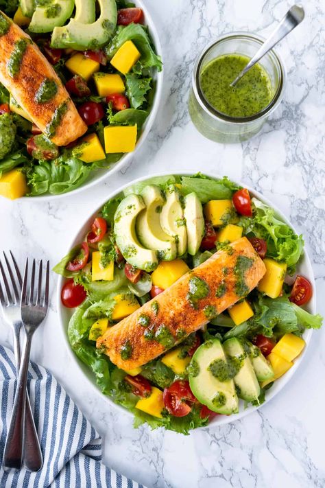 Mango Salmon Salad, Salmon Salad Bowl, Kumara Salad, Mango Salmon, Salad With Salmon, Fresh Cherry Recipes, Seasoned Salmon, Grilled Salmon Salad, Paleo Dinners