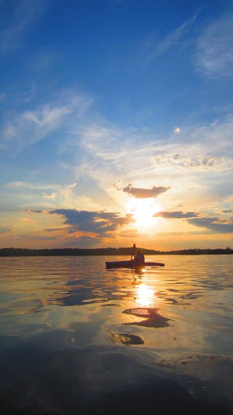 Old Hickory Lake Fall Kayaking, Kayaking Ideas, Lake Kayaking, Kayaking Tips, Fishing Photography, Kayak Camping, Old Hickory, Inflatable Kayak, Kayak Trip