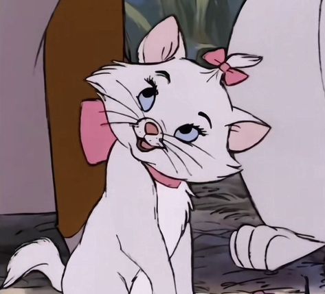 White Cat Disney, Marie Aristocats Icon, Marie Kitty, Marie The Cat, Old Disney Characters, Marie Disney, Old Disney Movies, Cute Disney Characters, Aristocats Marie