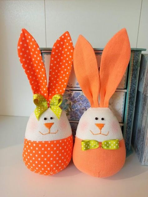 IMG_6948 ‣ Sincere Whisper Baby Chick Easter Craft, Easter Chicken Diy, Easter Bunny Faces, Easter Sewing Ideas, Diy Easter Bunny Crafts, Easter Rabbit Crafts, Wooden Easter Crafts, Easter Crafts To Make, Easter Fabric Crafts