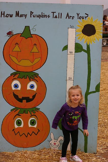 How many pumpkins tall are you? Carnival Photo Booth, Fall Carnival Games, Pumpkin Bowling, Balloon Pumpkin, School Fall Festival, Fall Festival Games, Fall Harvest Party, Fall Carnival, Festival Games