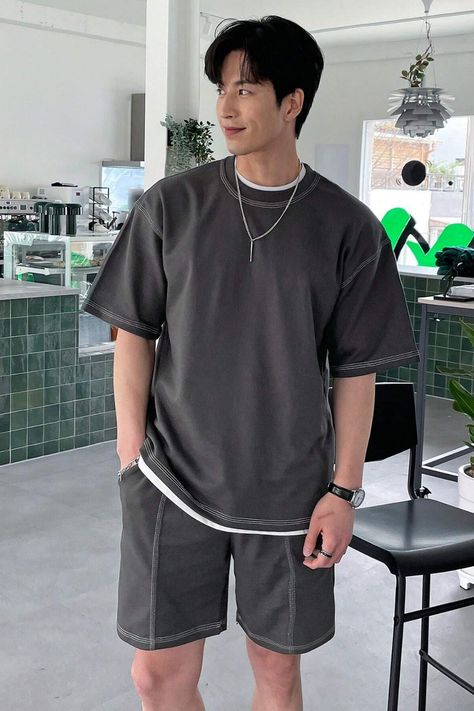 This men's crew neck short set is made from cotton and polyester. Contrast Trim Drop Shoulder Tee & Shorts, half sleeve. #men #shortset #koreanfashion Korean Shorts Outfit, Tshirt Marketing, Half Sleeve Men, Long Shirt Men, Korean Men Fashion, Best Man's Outfit, Korean Fashion Shorts, Mens Shorts Outfits, Man Dressing Style