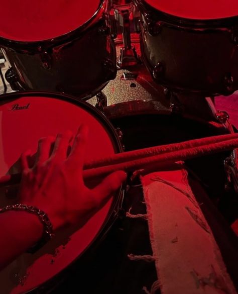 Red Drums Aesthetic, Red Band Aesthetic, Bandmates Aesthetic, Drum Player Aesthetic, Rock Drummer Aesthetic, Red Rockstar Aesthetic, Male Rockstar Aesthetic, Red Rock Aesthetic, Drummer Boy Aesthetic