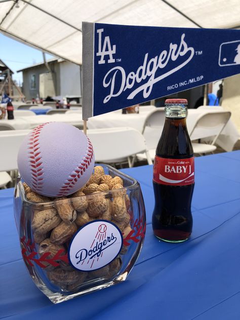 Dodger Theme Birthday Party Centerpiece Ideas, Dodgers Centerpieces Ideas, Dodgers 1st Birthday Party, Dodger Party Decorations, Baseball Theme Birthday Party For Men, Dodger Centerpieces Ideas, Mets Theme Birthday Party, Dodgers Party Decorations, Dodger Theme Party