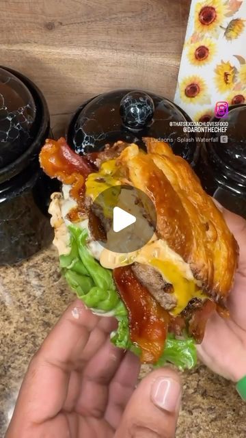 FOODIE FINDER on Instagram: "Croissant Bacon Cheeseburger @daronthechef 

#croissant #baconcheeseburger #cheeseburger #bacon #burger #food #foodie #foodstagram #explore #explorepage #explorepage✨" Croissant Burger, Burger Food, Bacon Burger, Bacon Cheeseburger, Cheeseburger, Bacon, Sandwiches, On Instagram, Instagram