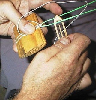 Bind a Net Bag or a Fishing Net : 6 Steps (with Pictures) - Instructables Diy Fishing Net, Crab Net, Fish Chart, Net Making, Free Yarn, Knots Diy, Fish Finder, Prepper Survival, Fishing Knots