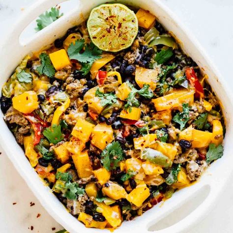 Spicy Southwest Butternut Squash Casserole! Gluten free, 30 minutes. Healthy and delicious! Jar Of Lemons, Autumn Squash, Butternut Squash Casserole, Easy Fall Dinners, Frozen Butternut Squash, Squash Casserole Recipes, Cut Butternut Squash, Fall Recipes Healthy, Squash Casserole