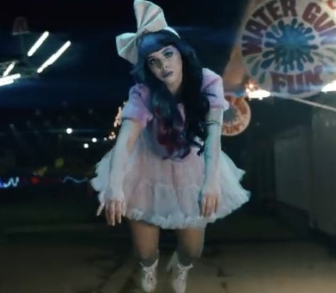 Melanie Martinez Carousel, Melanie Martinez Photography, Baby Crying, Melanie Martinez, My Heart Is Breaking, Cool Girl, Music Videos, My Girl, Music