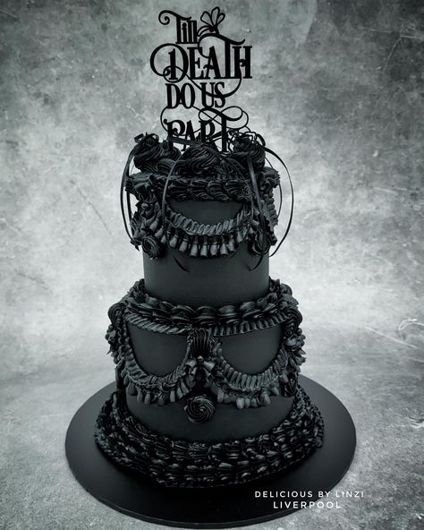 Wedding & Celebration Cake Designer Liverpool | Seeing as it’s very nearly spooky season, I thought I’d share this all black buttercream 2 tiered Lambeth piped wedding cake. It’s clearly… | Instagram Gothic Wedding Cake Simple, Black Gothic Cake, Groom To Be Cake Designs, Wedding Cake Gothic, Goth Wedding Cake, Piped Wedding Cake, Emo Wedding, Gothic Cakes, Wedding Cake Dark