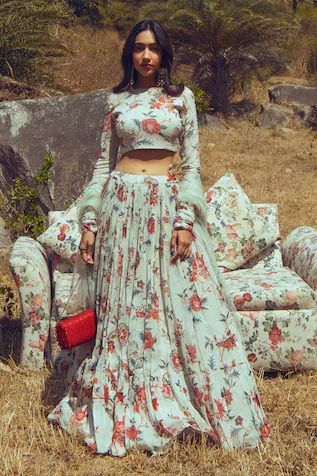 Paulmi And Harsh, Gown Simple, Print Lehenga, Eid Dress, Crop Top Lehenga, Printed Lehenga, White Lehenga, 1950’s Fashion, Floral Lehenga