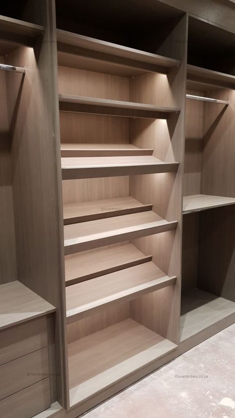 Dressing Shelves, Dressing Room Shoe Storage, Dressing Storage Ideas, Dressing Shoes, Closet Corners, Dressing Room Luxury, Shoes Wardrobe, Dressing Room Wardrobe Design, Walk In Dressing Room