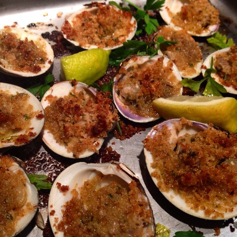 Baked Clams Oreganata, Baked Clams, Seafood Buffet, Clam Bake, Juicing Lemons, Cookbook Recipes, Food Obsession, Fish And Seafood, Home Cooking