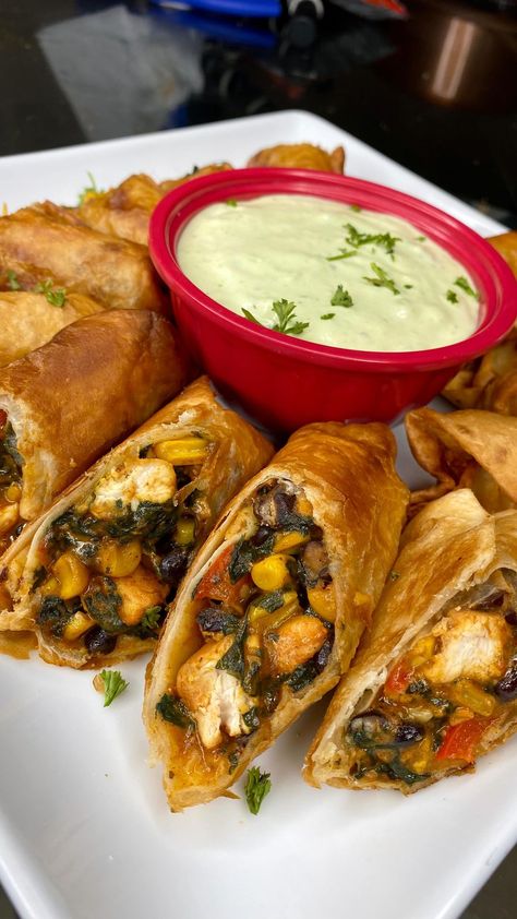 pinkplatedcatering on Instagram: Southwestern egg rolls w avocado ranch 🌶 . One of my fav things to order from Chilis 😋 super easy to make 👌🏽 #eggrolls #chilis #foodporn Chilis Southwestern Eggrolls, Southwest Egg Rolls, Southwestern Egg Rolls, Avocado Ranch, Egg Roll Recipes, Food Coma, December 13, Egg Rolls, Food List