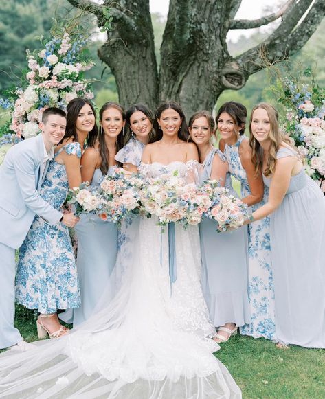 Ethereal Elegance Outdoor Wedding: Light Blue, White & Pink Florals Outdoor Wedding Theme, Wedding Light Blue, Bridesmaid Dresses Floral Print, Wedding Themes Outdoor, Woodland Theme Wedding, Jackson Hole Wedding, Wedding Elements, Light Pink Flowers, Blue Wedding Flowers