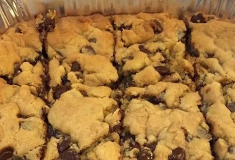 Lazy Chocolate Chip Cookie Bars, Lazy Cake Cookies, Lazy Cake, Bars Dessert, Cheese Bars, Bar Desserts, Easy Chocolate Chip Cookies, Chocolate Chip Cookie Bars, Grandmas Recipes