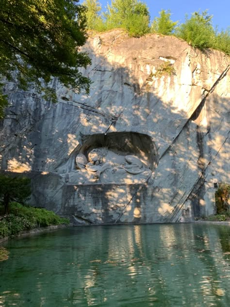 The Lion Monument, Lion Monument Switzerland, Lion Monument Lucerne, Lion Of Lucerne, Trip Vision Board, Lion Monument, Lucerne Switzerland, Lucerne, Europe Trip