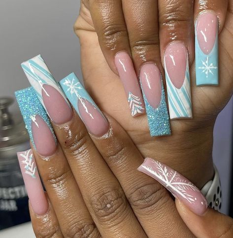 Baby Blue And White Christmas Nails, December Acrylic Nails Art Ideas, Light Blue Nails Christmas, Christmas Nails Acrylic Blue, Blue Christmas Nails Square, Winter Nail Inspo Acrylic, Blue Christmas Nails Acrylic, Light Blue Holiday Nails, Christmas Nail Designs Blue