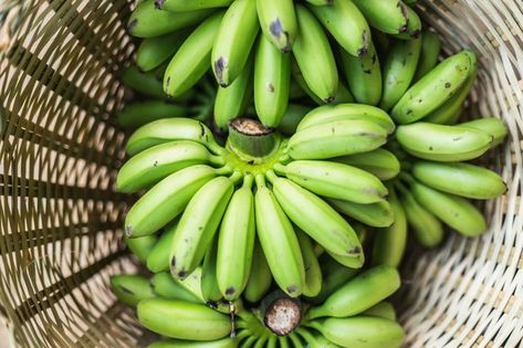 Resistant Starch Foods, Cooking Bananas, Resistant Starch, Unripe Banana, Banana Health Benefits, How To Cook Greens, Raw Banana, List Of Foods, Acid Reflux Diet